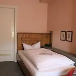 Gaestehaus Blaue Ecke فندق آدناو