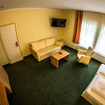 فندق Gaestehaus Blaue Ecke آدناو