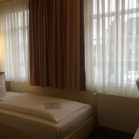 فندق Gaestehaus Blaue Ecke آدناو