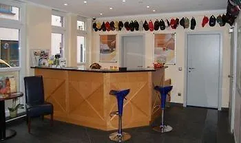 Gaestehaus Blaue Ecke فندق آدناو