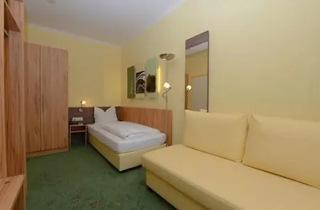 فندق Gaestehaus Blaue Ecke آدناو