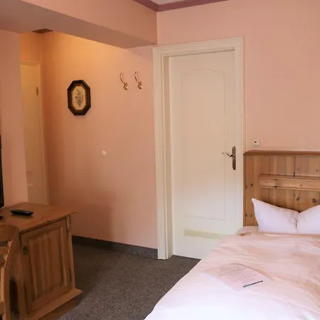 Gaestehaus Blaue Ecke 2*