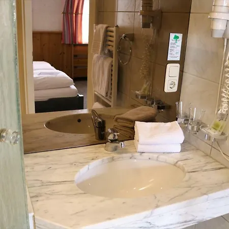 Gaestehaus Blaue Ecke 2* آدناو