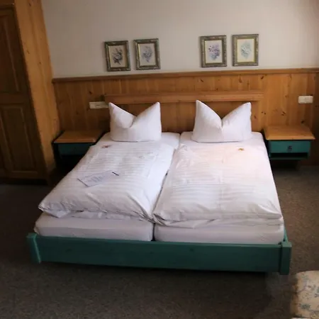 فندق Gaestehaus Blaue Ecke آدناو