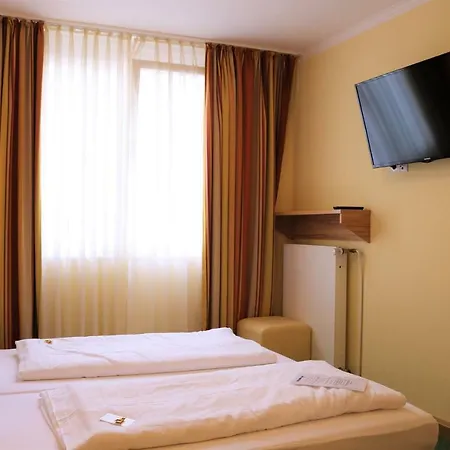 Gaestehaus Blaue Ecke 2* آدناو