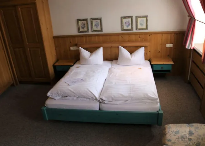 Hotel Gaestehaus Blaue Ecke Adenau